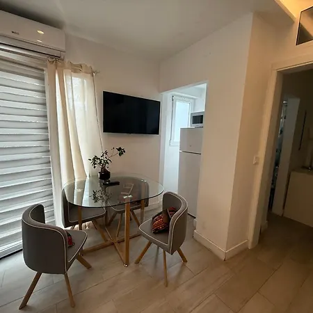 Denia, Playa Marinas, 2 Habitaciones, 2 Banos アパート *